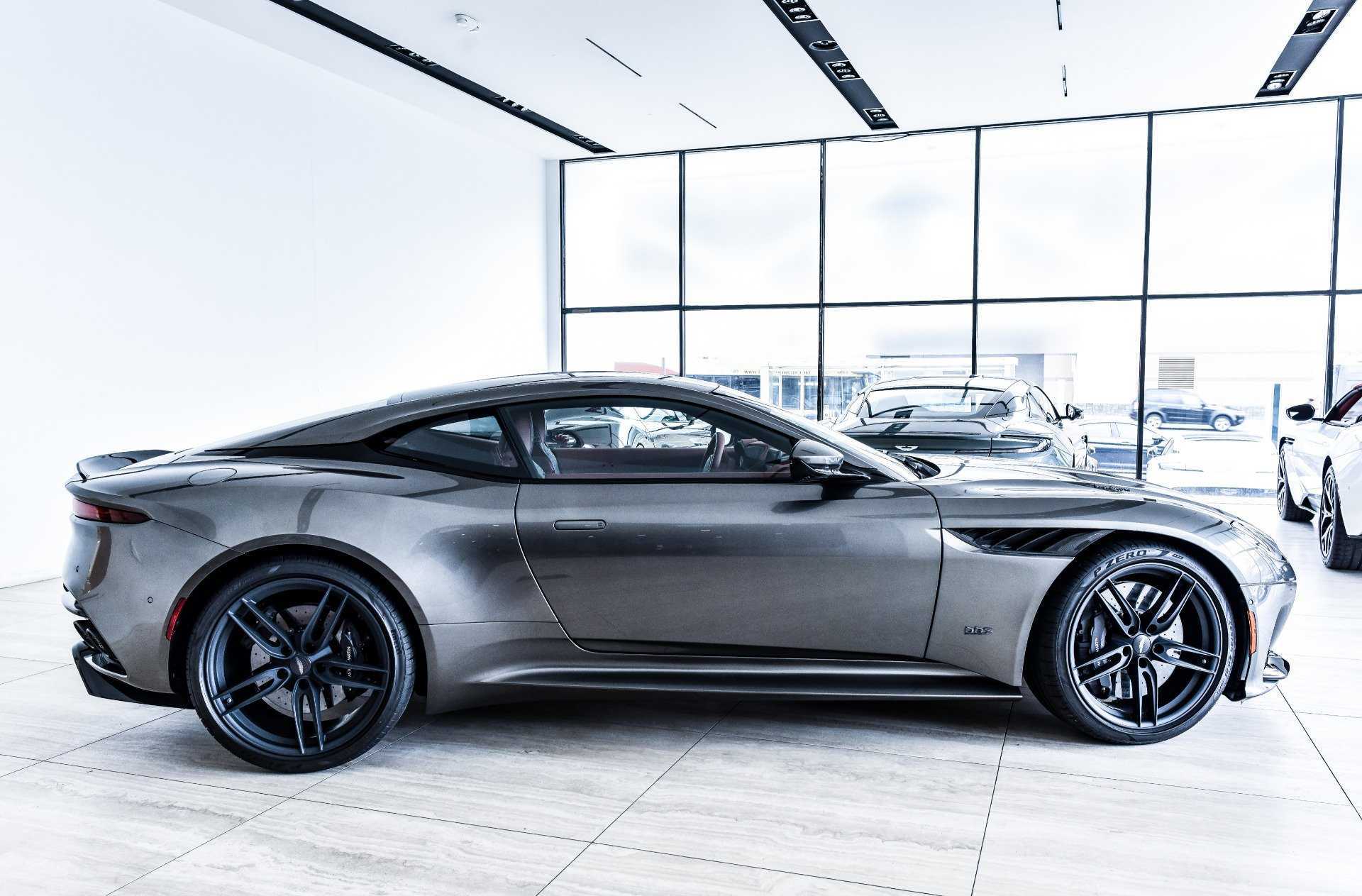 Aston martin dbs superleggera