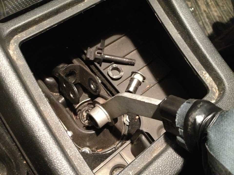 Лайфхак: как снять ручку кпп на автомобиле приора 1 и 2