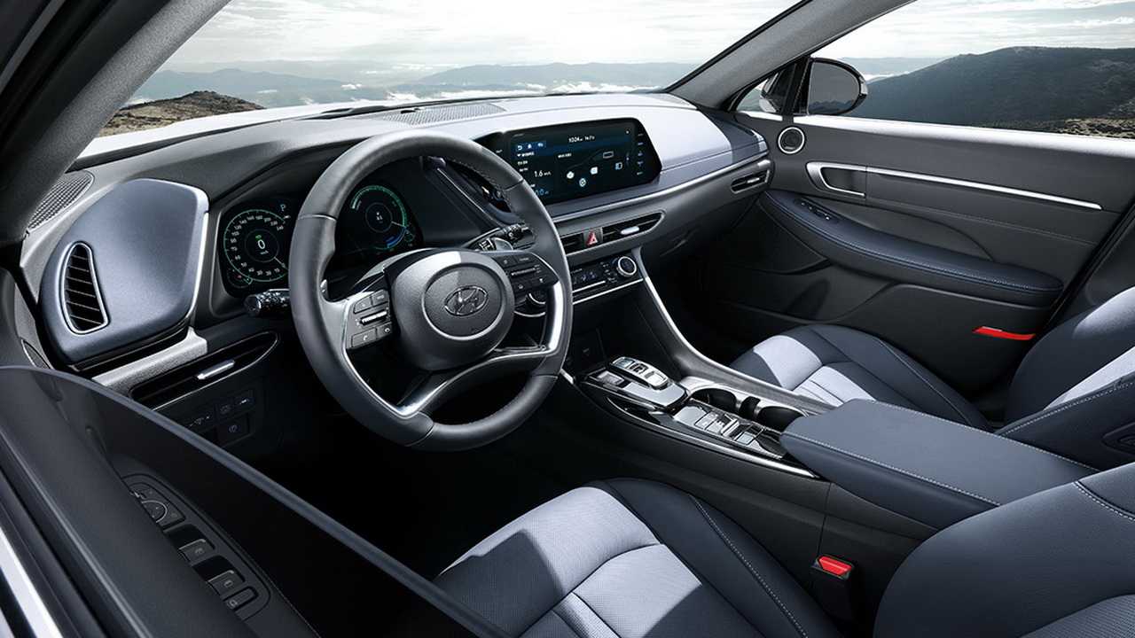Тест-драйв hyundai sonata (поколение vii) - о любви к музыке