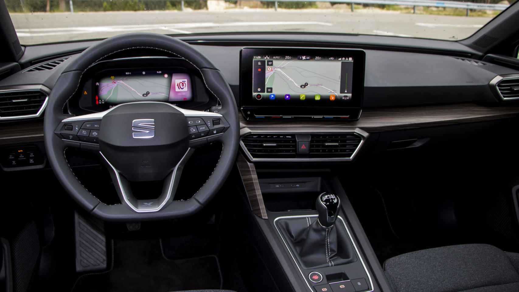 Seat leon e-hybrid review (2023): a feature-packed plug-in hybrid