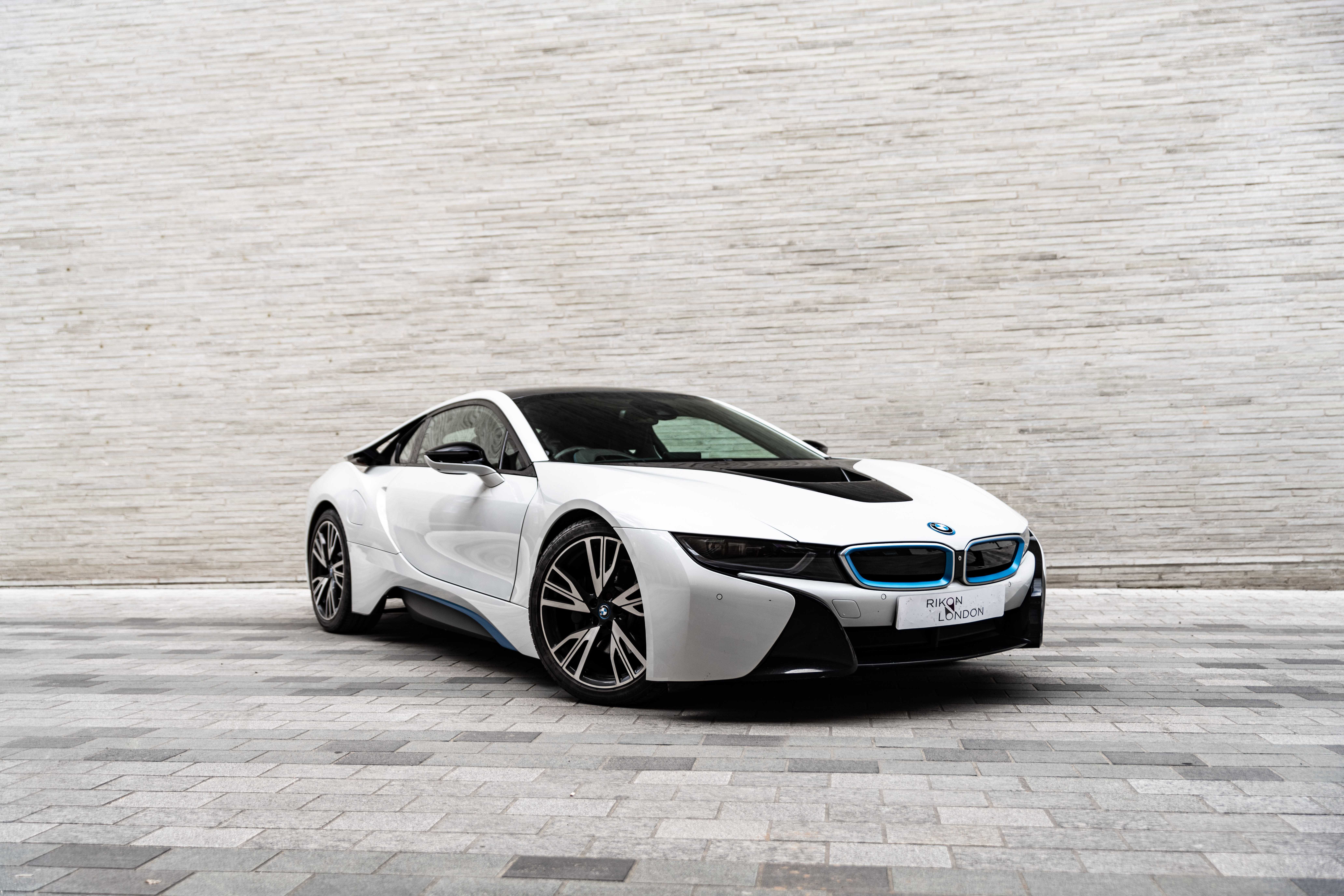 Bmw i8 обзор, технические характеристики, комплектации и двигатели