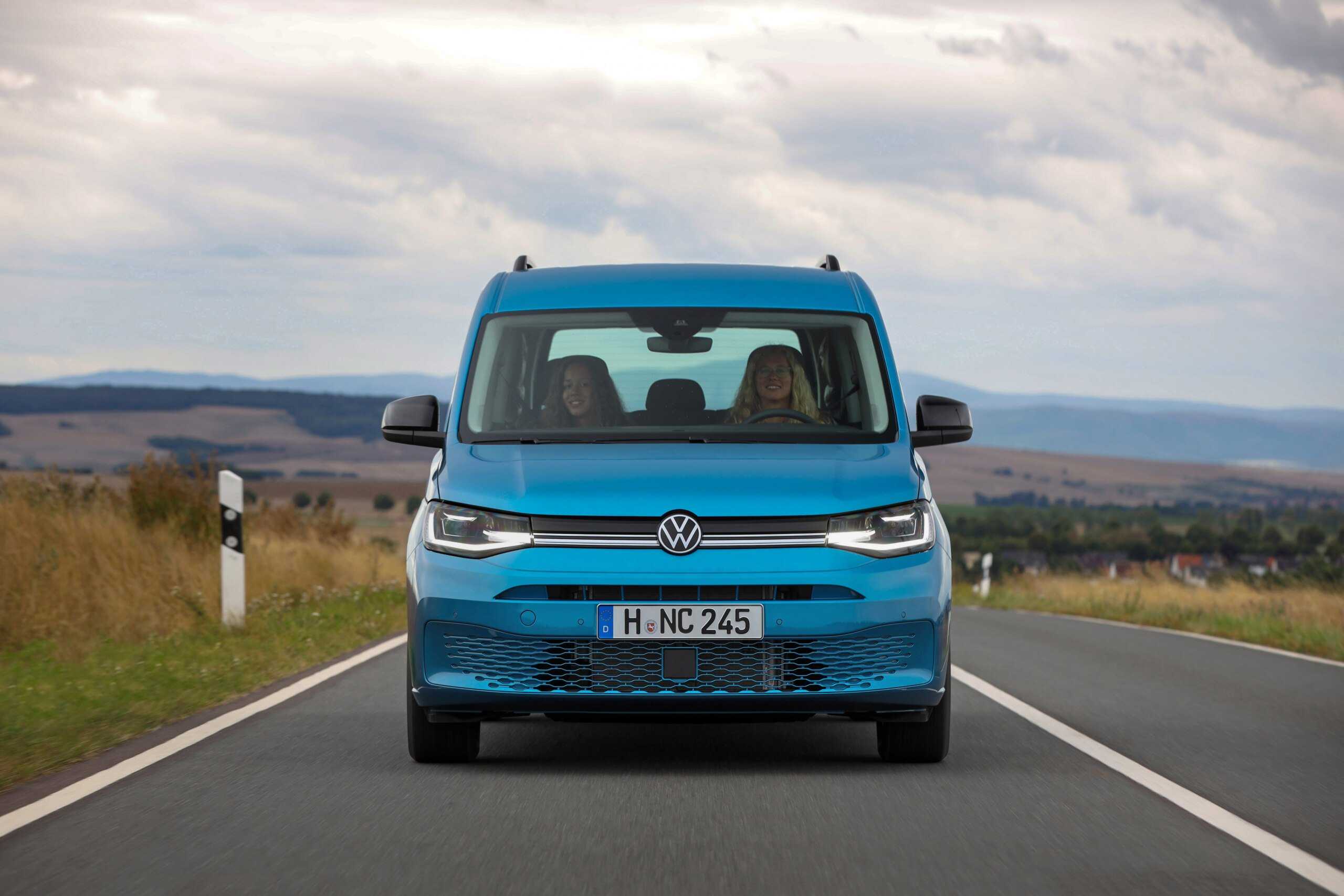 Volkswagen caddy 2021 года: фото, обзор, тест-драйв