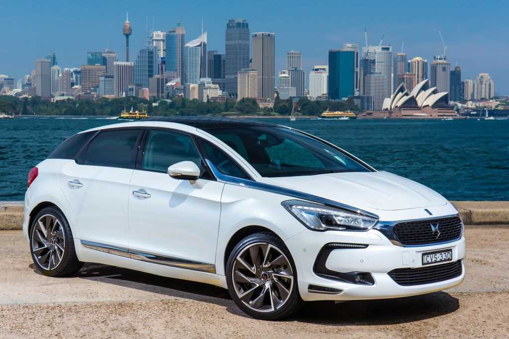 Citroen ds5: поколения, кузова по годам, история модели и года выпуска, рестайлинг, характеристики, габариты, фото - carsweek