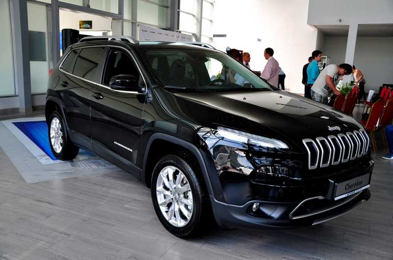 Легенда за миллион рублей: чего ждать от подержанного jeep grand cherokee iv поколения - журнал движок.