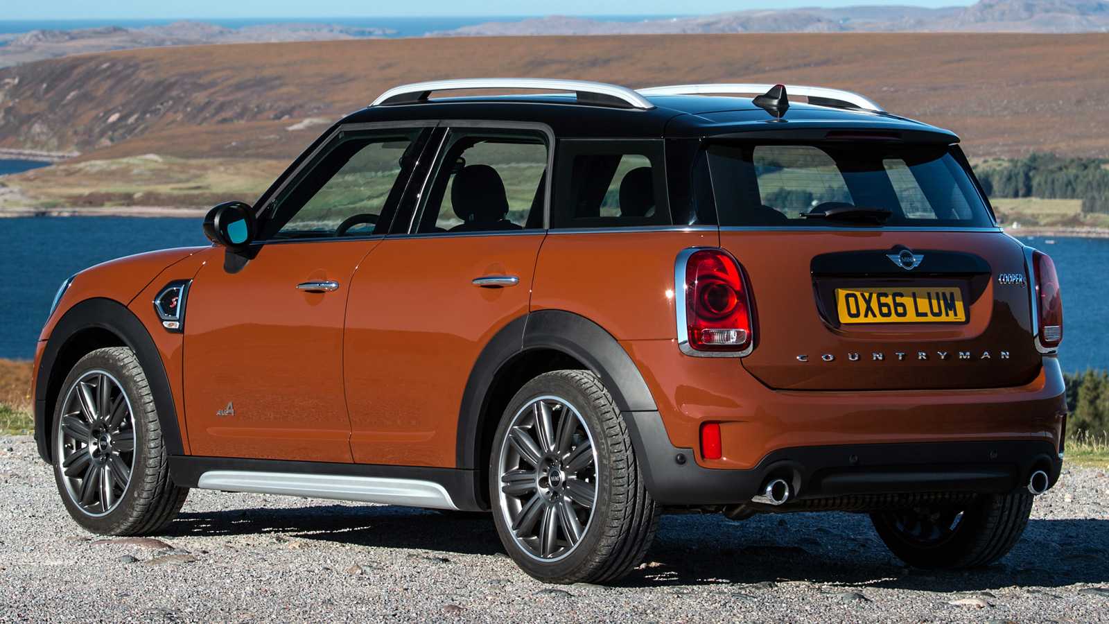 Mini рассекретил новый countryman