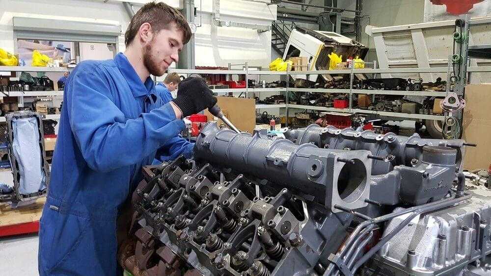Сборка двигателей камаз