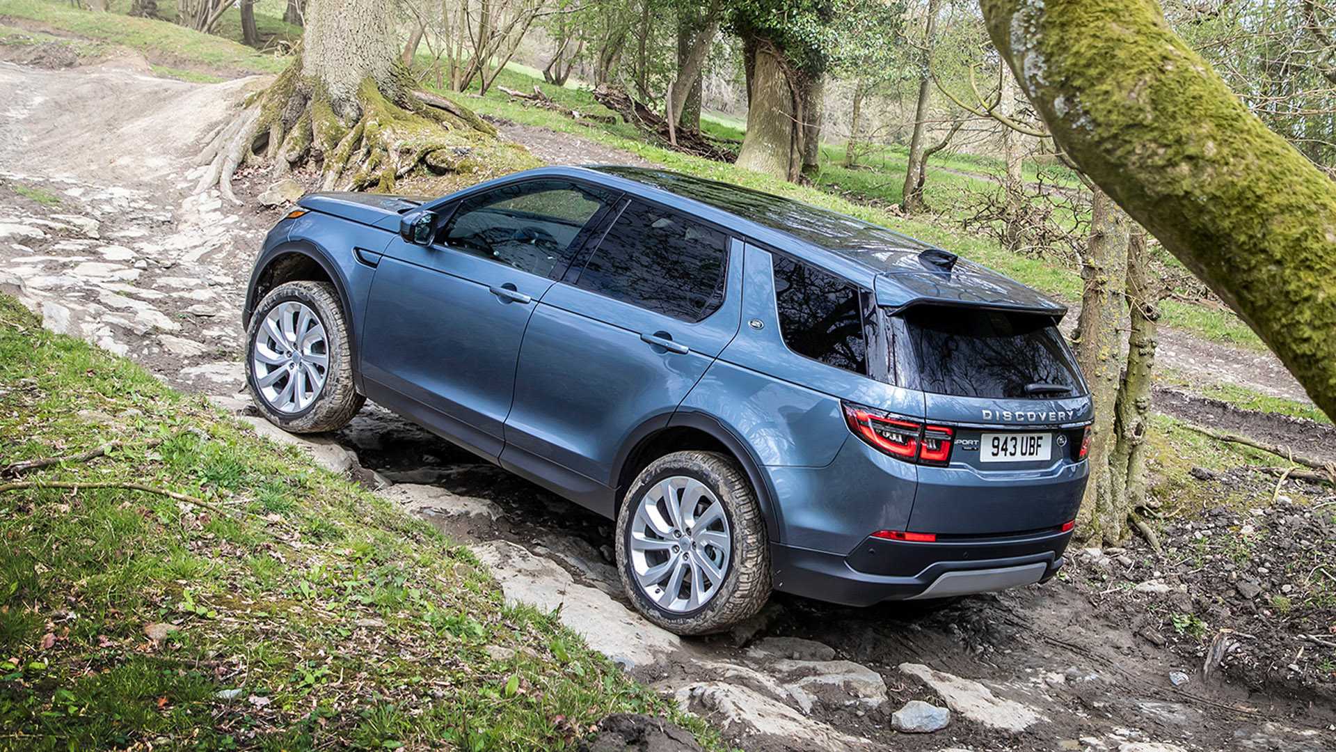 Land rover discovery sport 2022 года: мощный кроссовер, который оказался не хуже audi q5