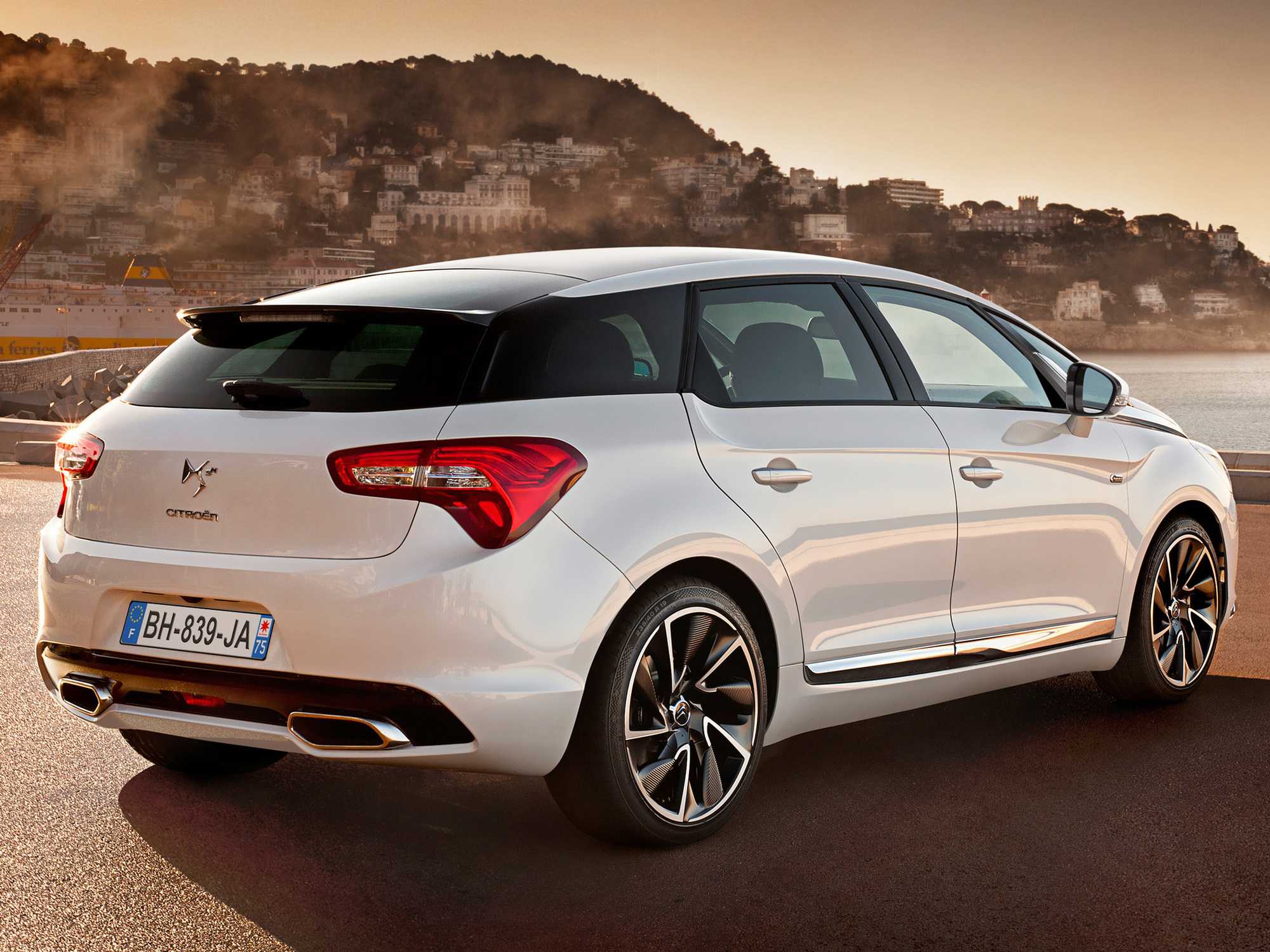 Citroen ds5 hybrid4 (2012) review
