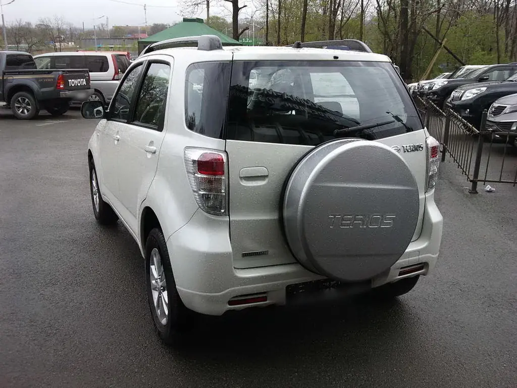 Daihatsu terios kid - маленький японский внедорожник