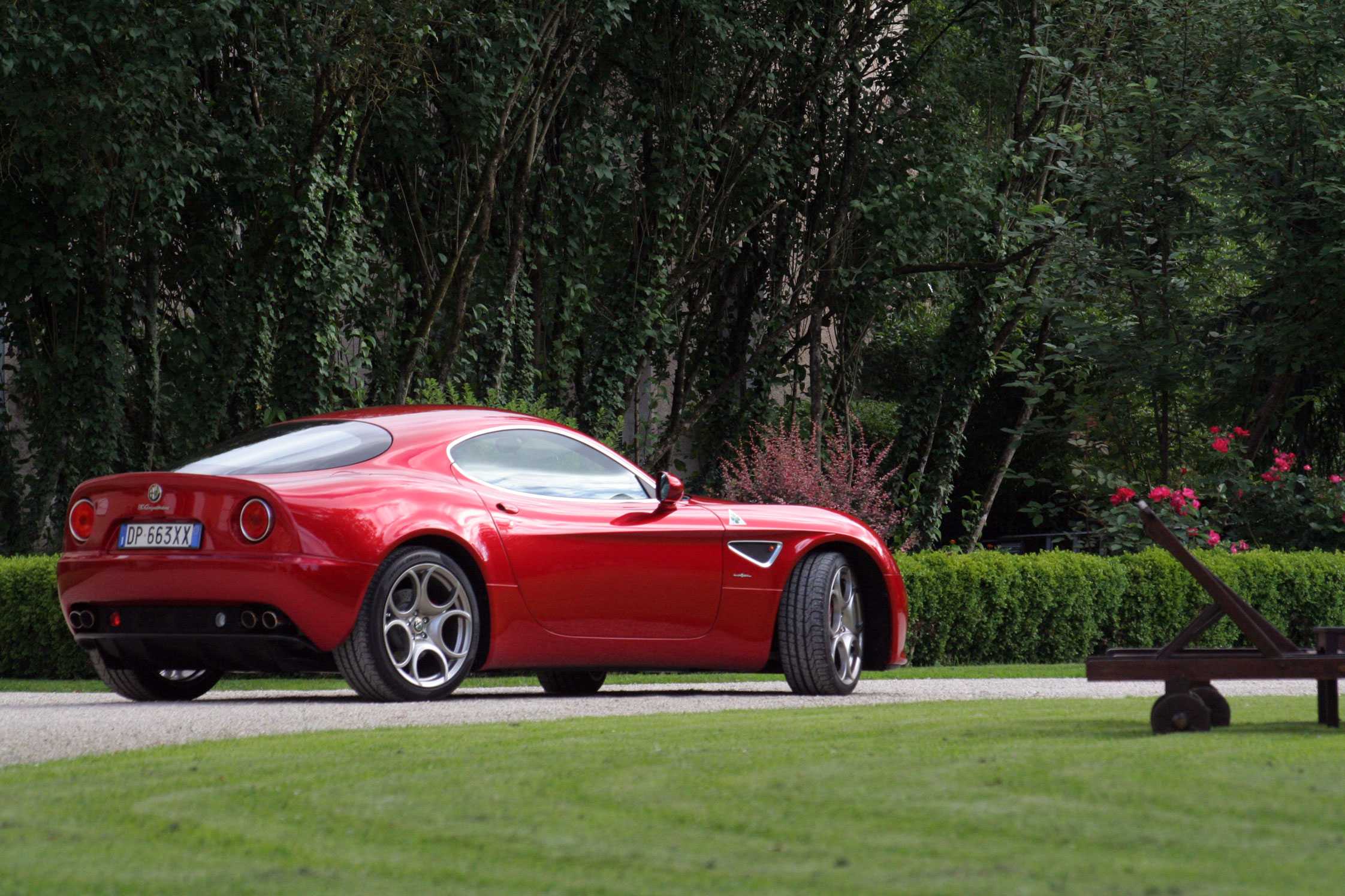 Тест драйв alfa romeo 8c competizione - дело чести (8c competizione)