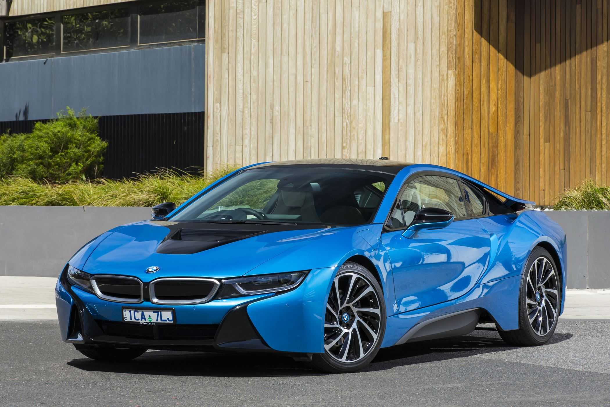 Тест-драйв суперкара bmw i8: овечка в волчьей шкуре?