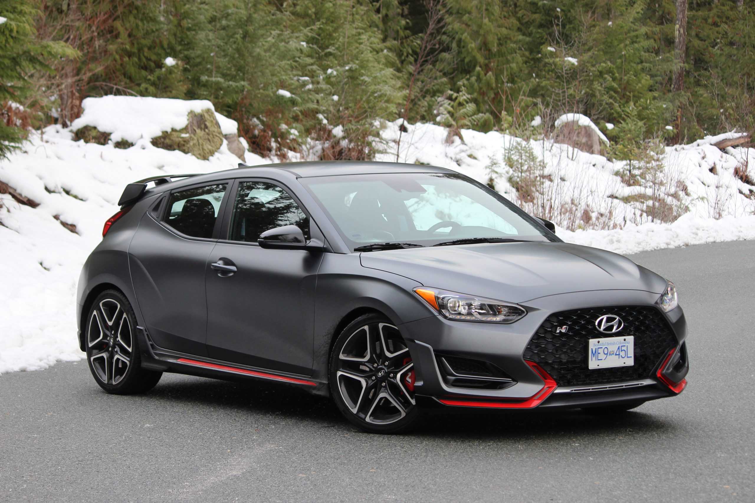 2022 hyundai veloster n review: a hot hatch with anger issues - the manual