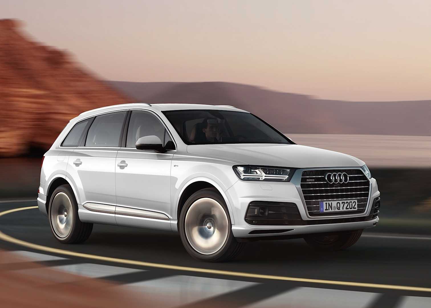 Покупаем audi q7 первого поколения (2005-2015 годы выпуска)