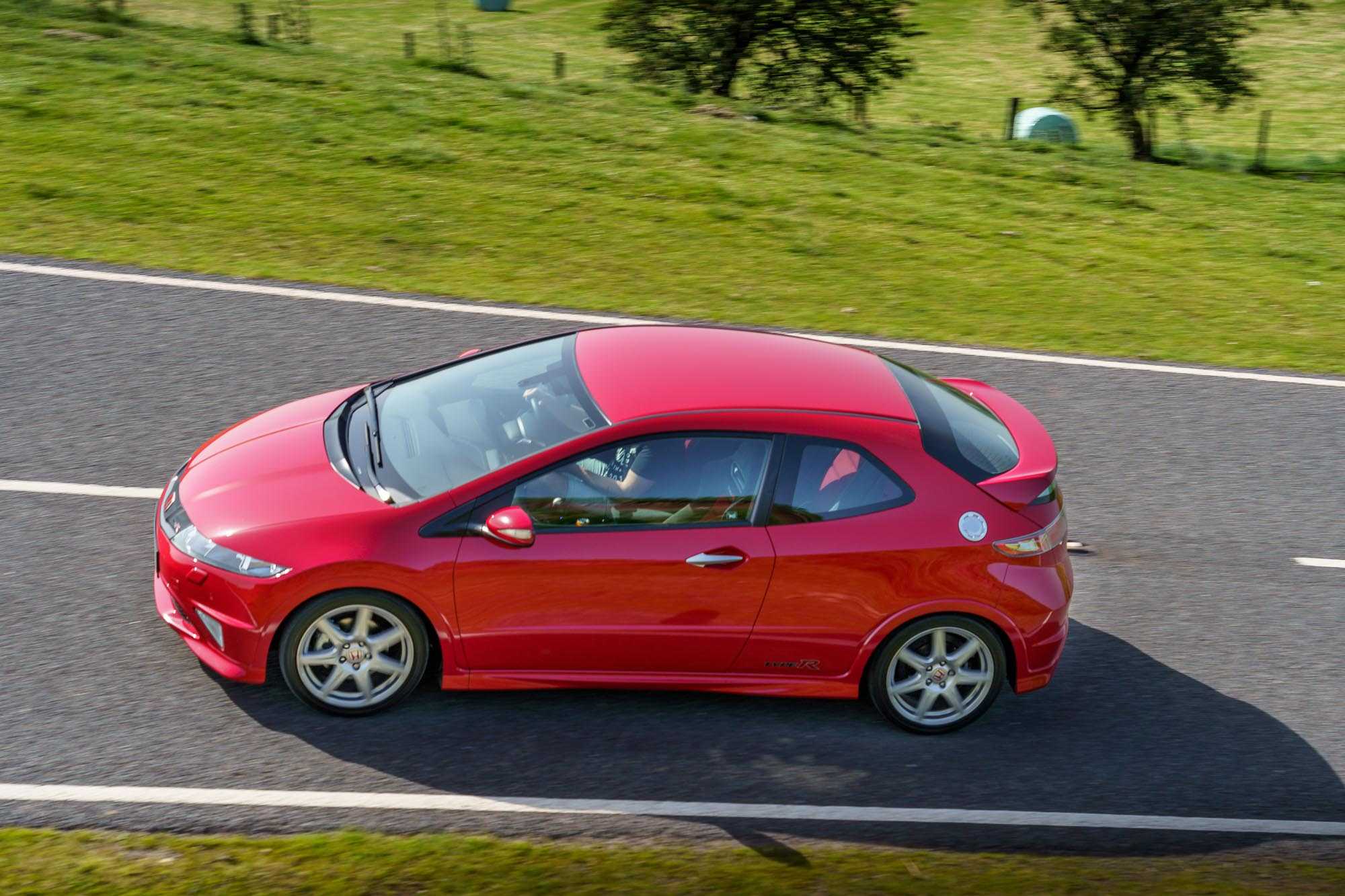 Honda civic type r 2.0i 16v turbo - fk2 - [2015] performance figures, specs and road legal technical information.