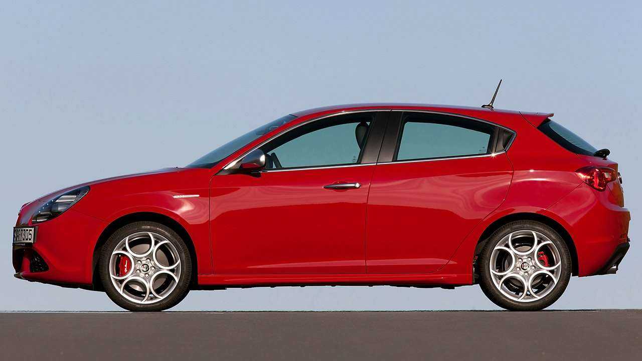 Alfa romeo giulietta - блестящий, великолепный автомобиль.