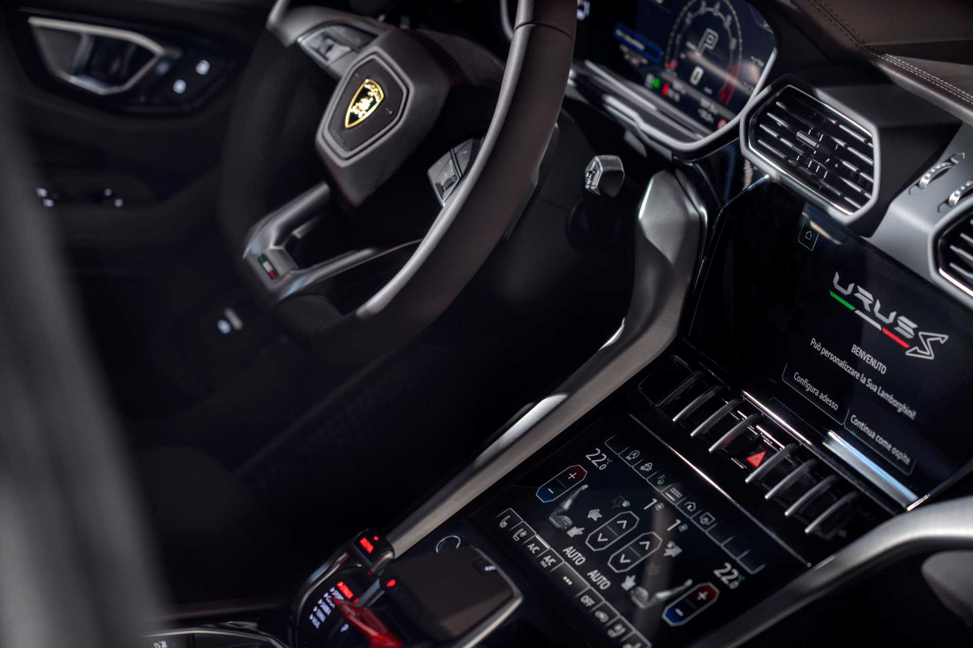 Lamborghini urus 2023 price in europe , features and specs - ccarprice  eur