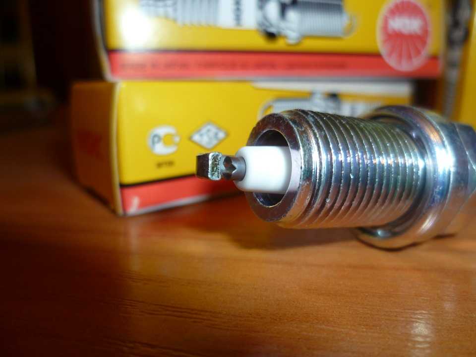 Как часто нужно менять свечи опель астра h?