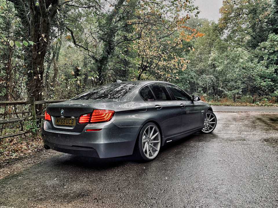 Сравнение bmw 3-series и bmw 5-series. что лучше?