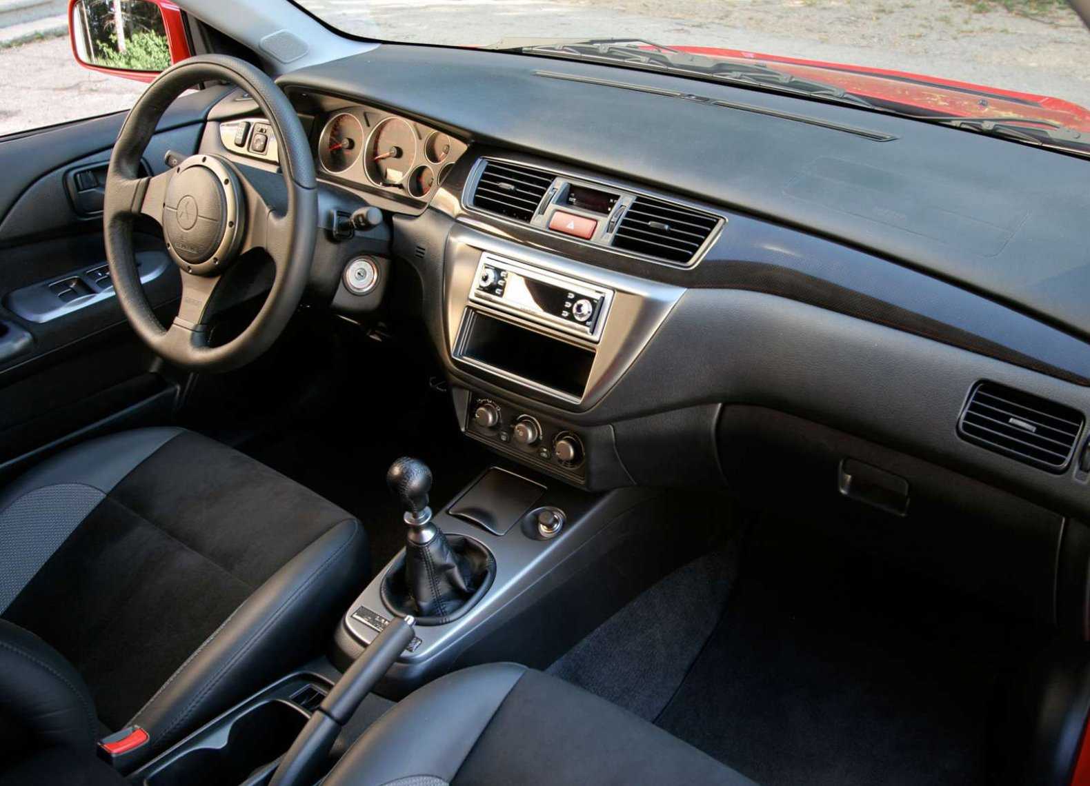 Комплектация invite mitsubishi lancer 9: что это значит и чем отличается