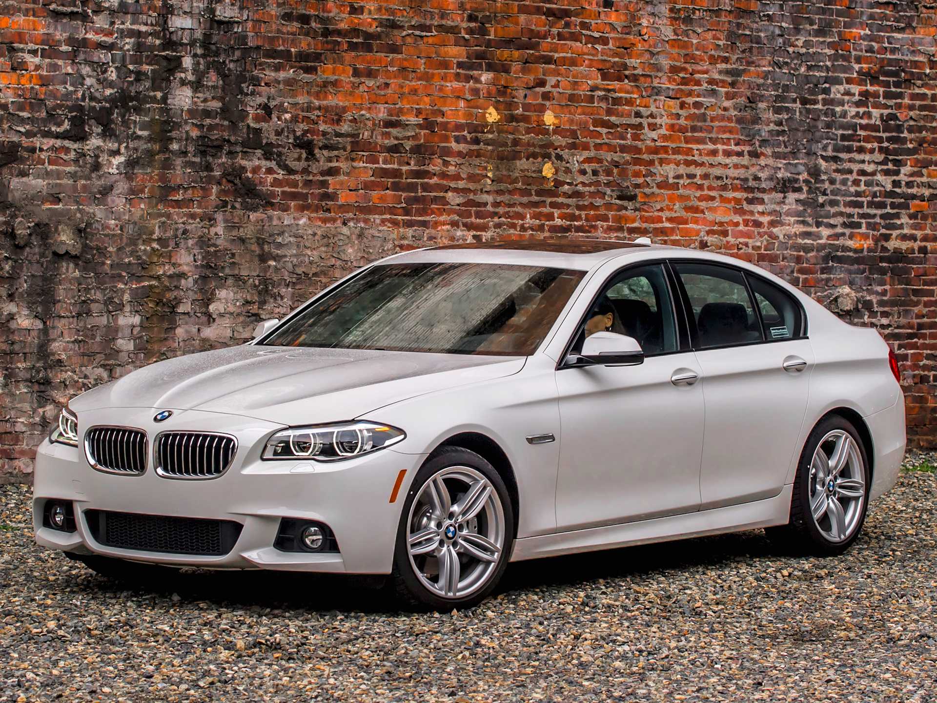 Характеристики bmw 528i xdrive