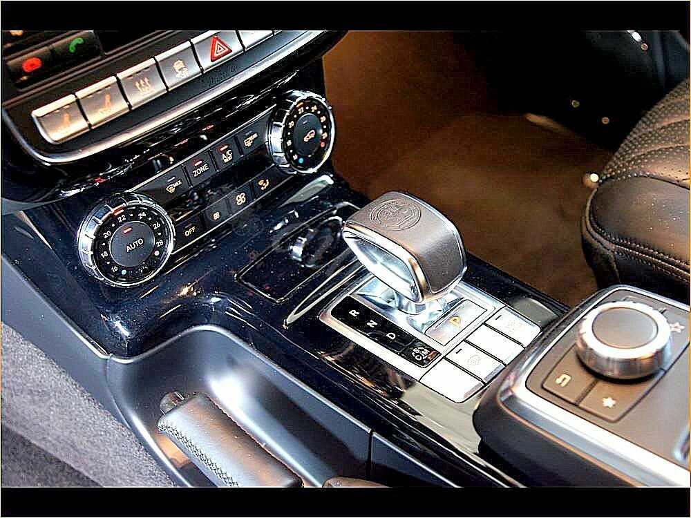 Mercedes g-class w463