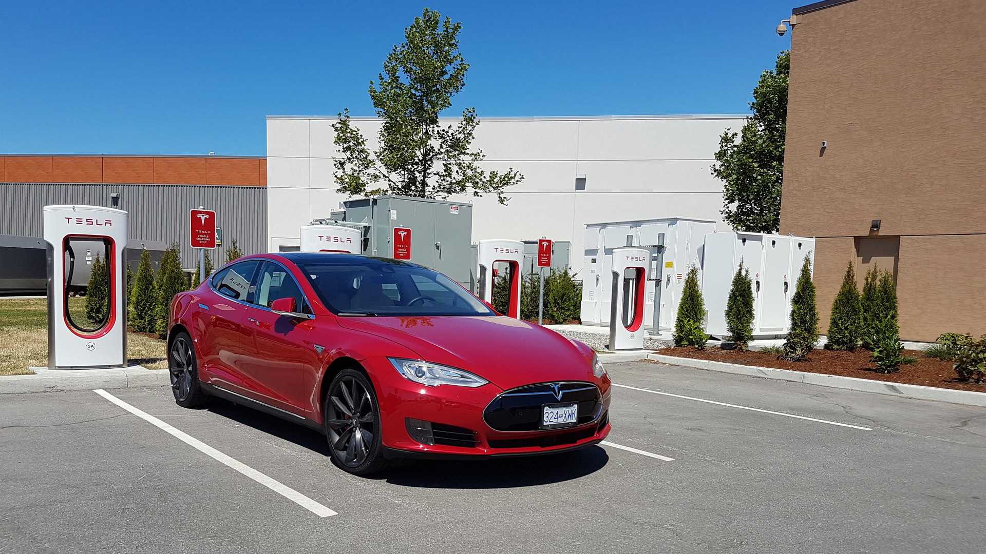 Tesla model s разгон до 100 км/ч и максимальная скорость