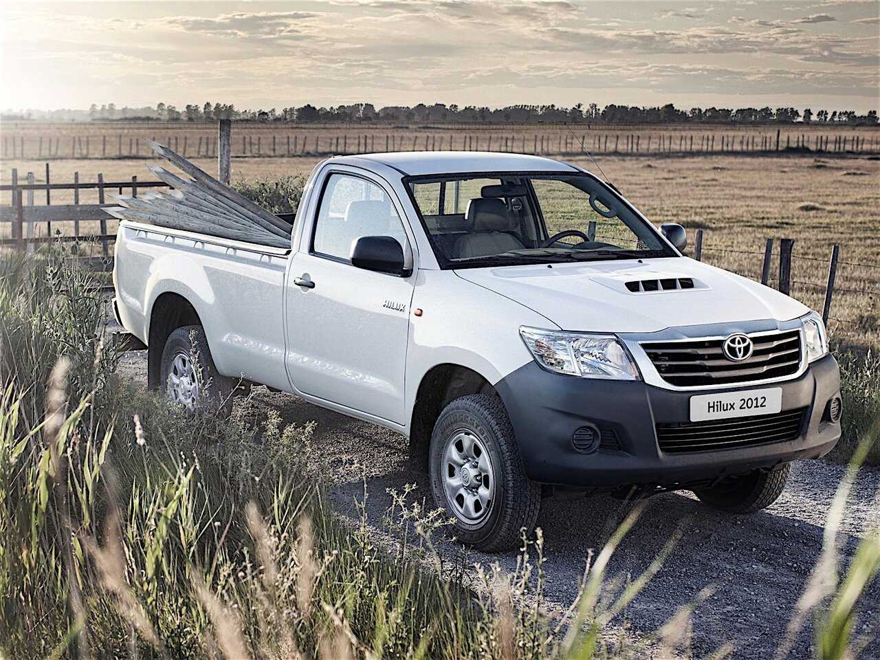 Toyota hilux vii
