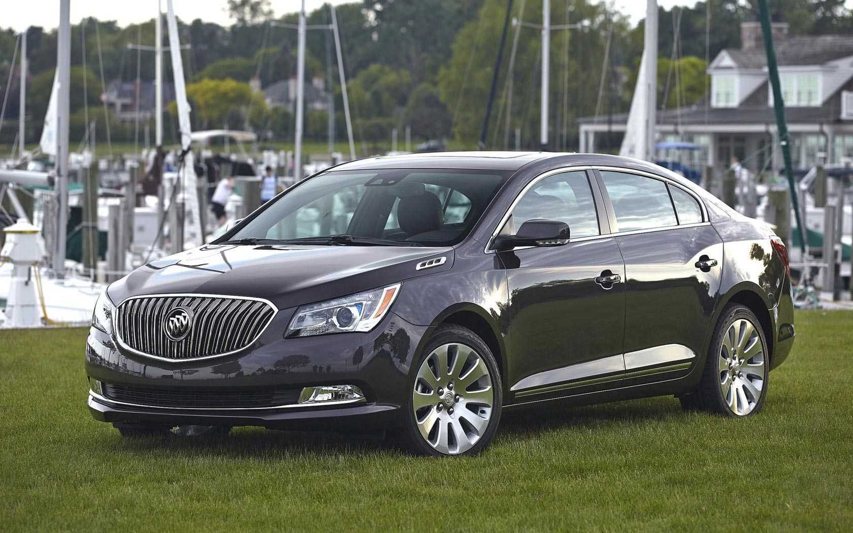 Modern, elegant, and connected: the 2018 buick lacrosse
