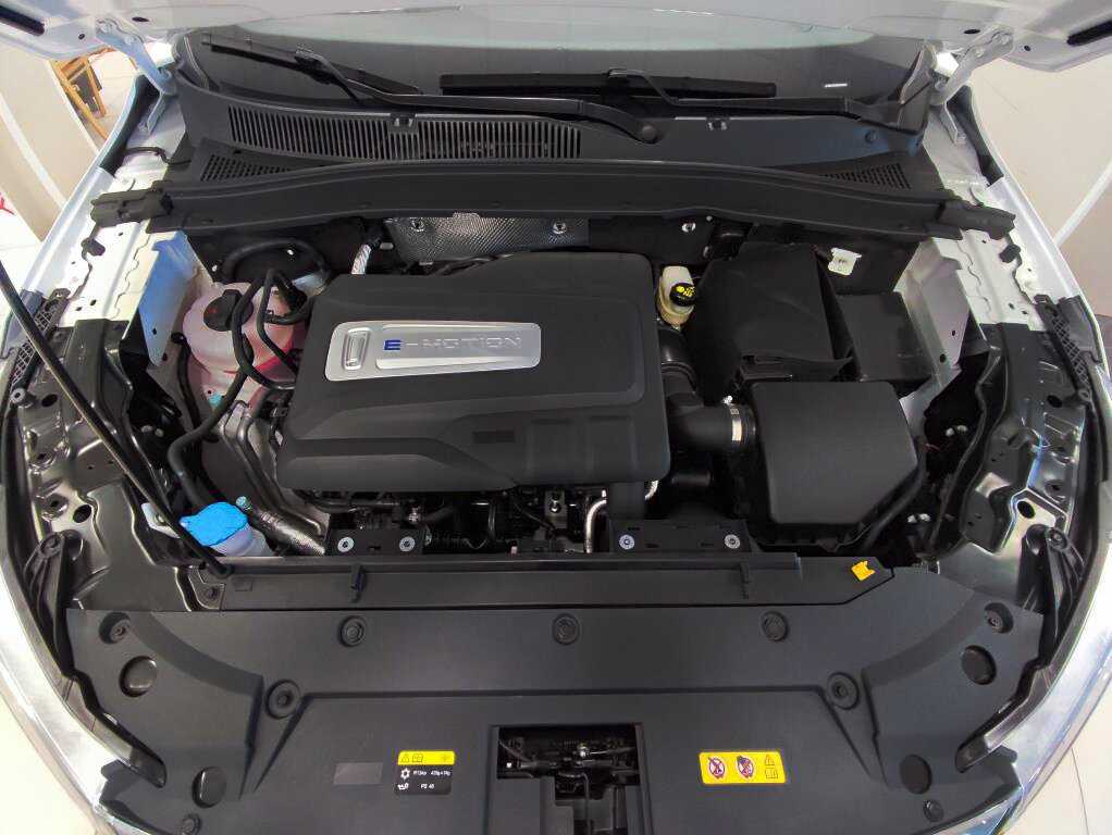 Faw car engine parts ca4gc18t-1.8t ca4gd1-2.0l engine for faw besturn b70 mazada fwcr-8042