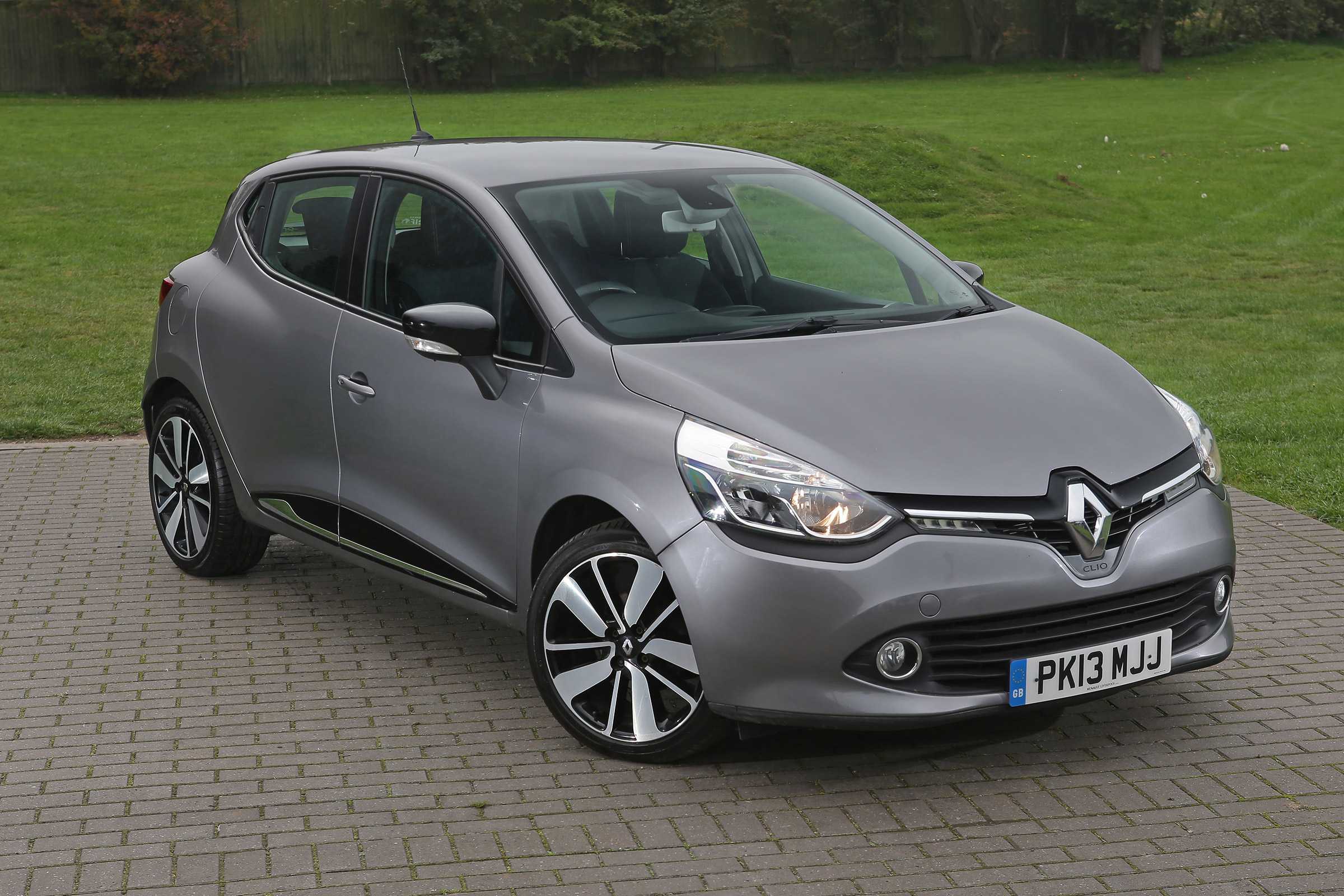 Тест-драйвы и обзоры renault clio (рено клио). renault clio iv: свежие мотивы