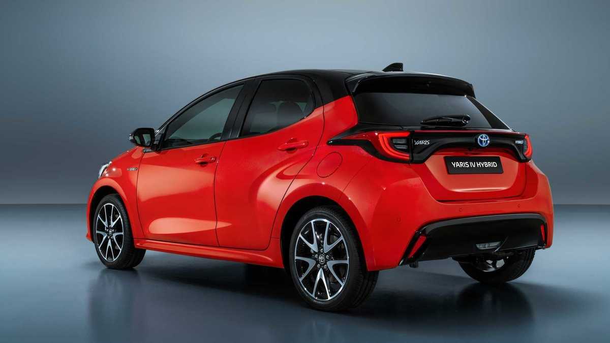 Toyota yaris: характеристики и обзор. маленьое городское авто
