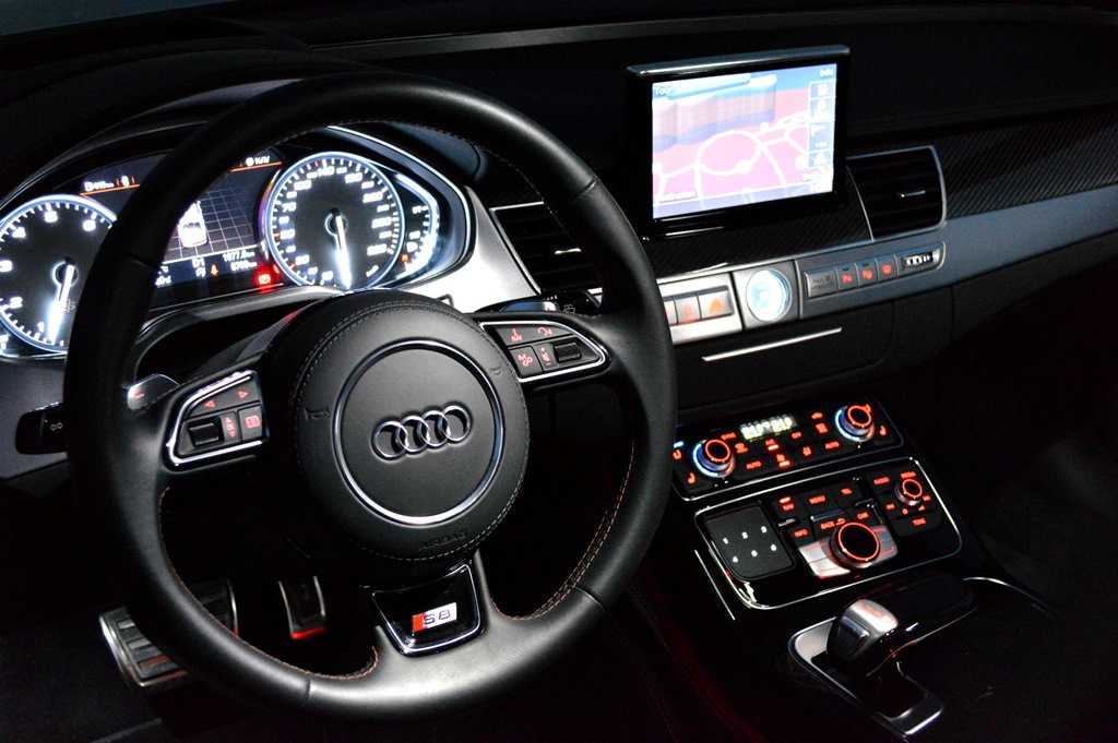 Тест-драйв audi a3 (поколение 8v рестайлинг) - маленькое красное платье