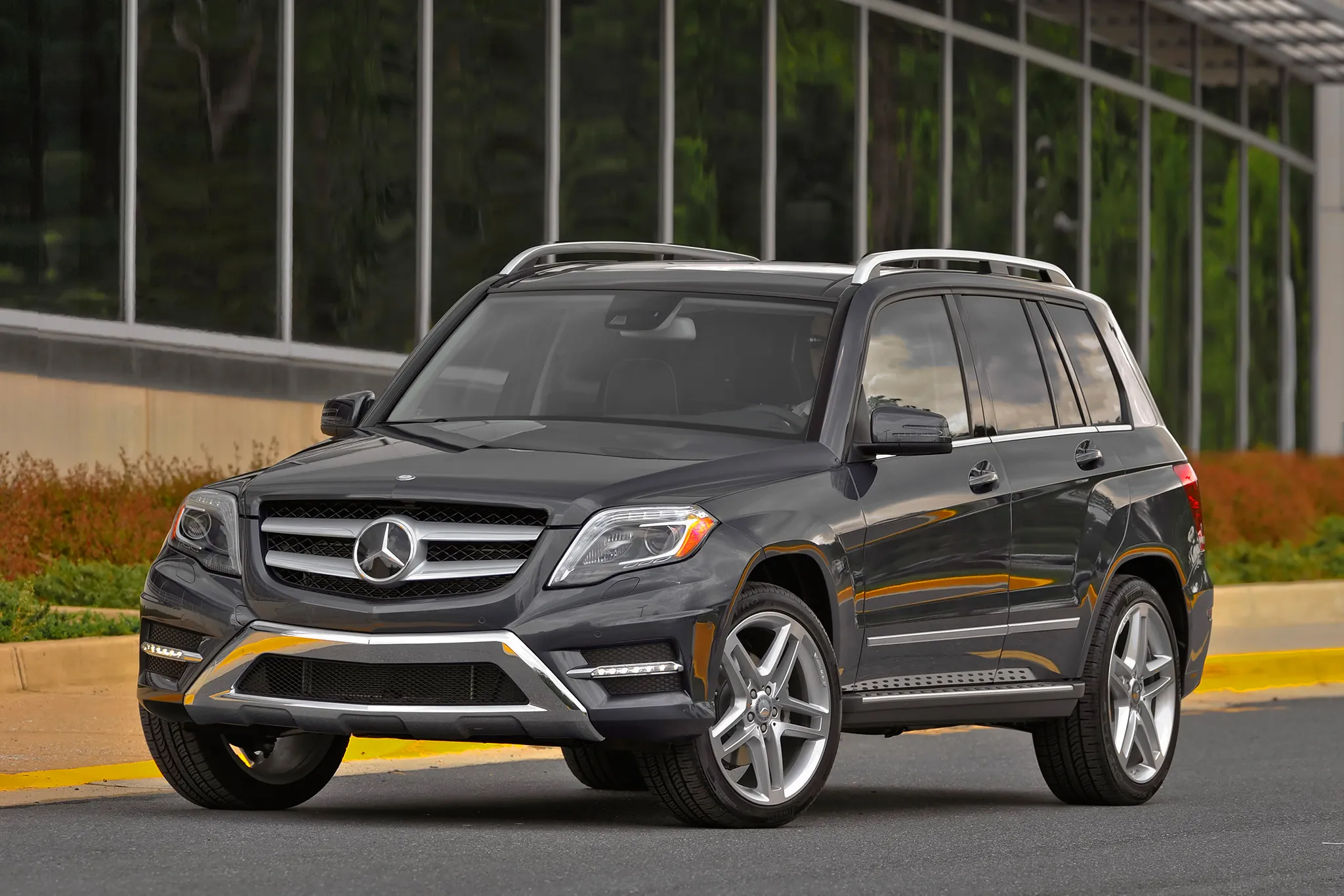Обзор нового мерседес глс: фото, технические характеристики, комплектация mercedes glc 2016-2017