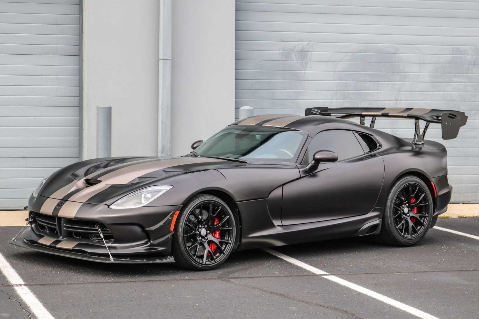 Next 2023 dodge viper looks powerful review! – cars authority