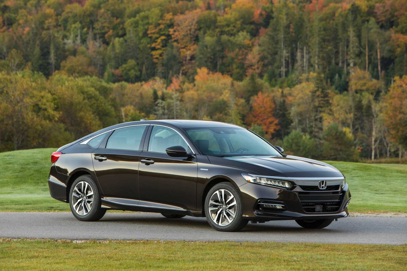 Стоит ли выбирать подержанный honda accord 8?