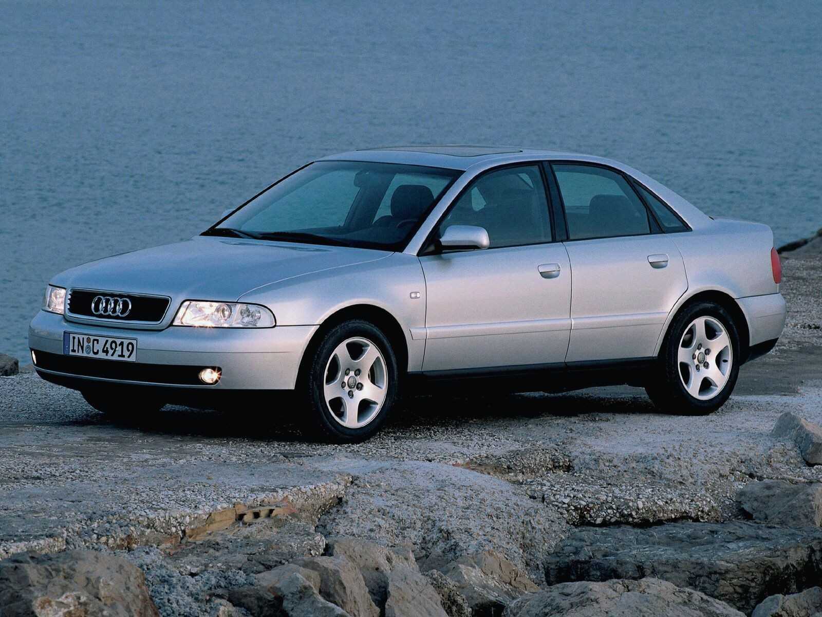Обзор audi a4 b5: что осталось от премиума за 25 лет?