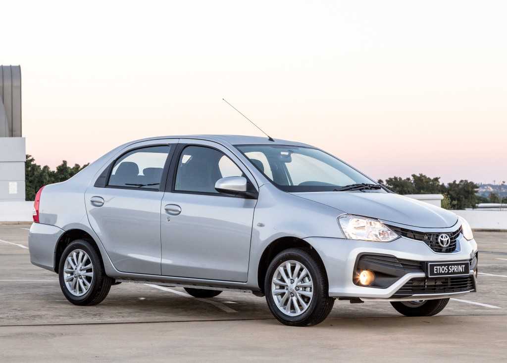 Toyota etios и liva