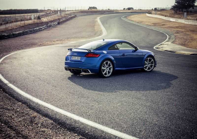Характеристики audi tt roadster 1.8 tfsi
