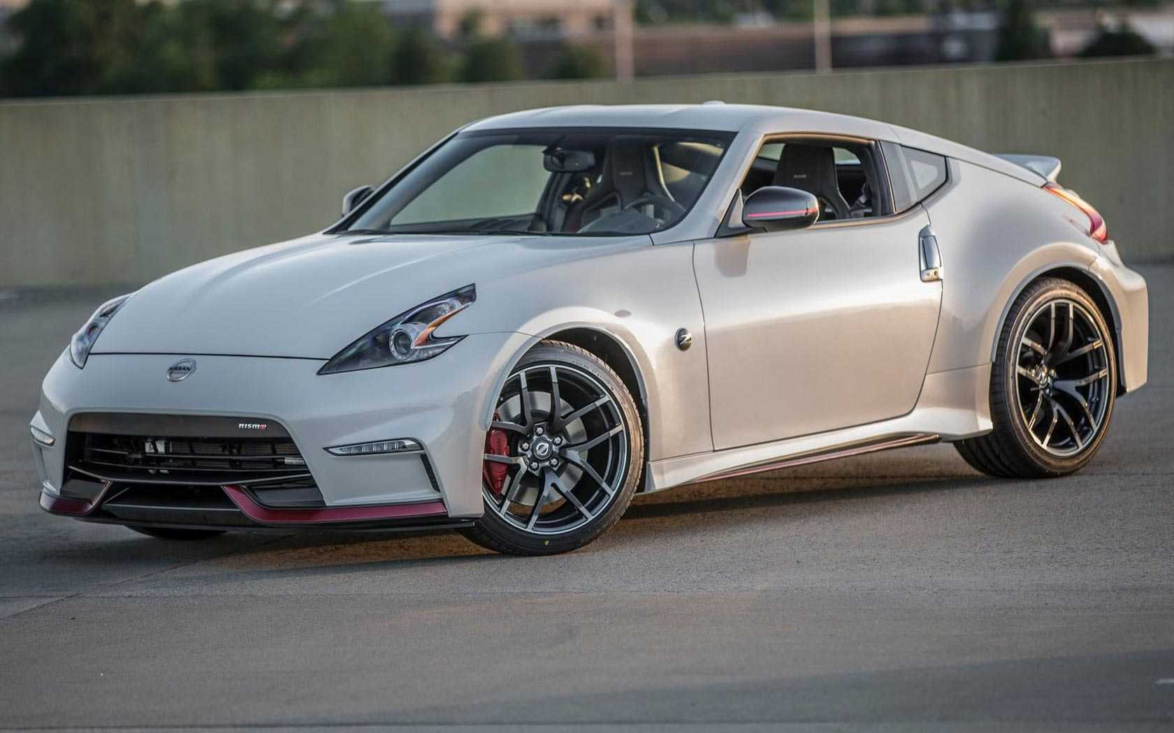 Nissan z 2022 года: новый спорткар с ретро-дизайном