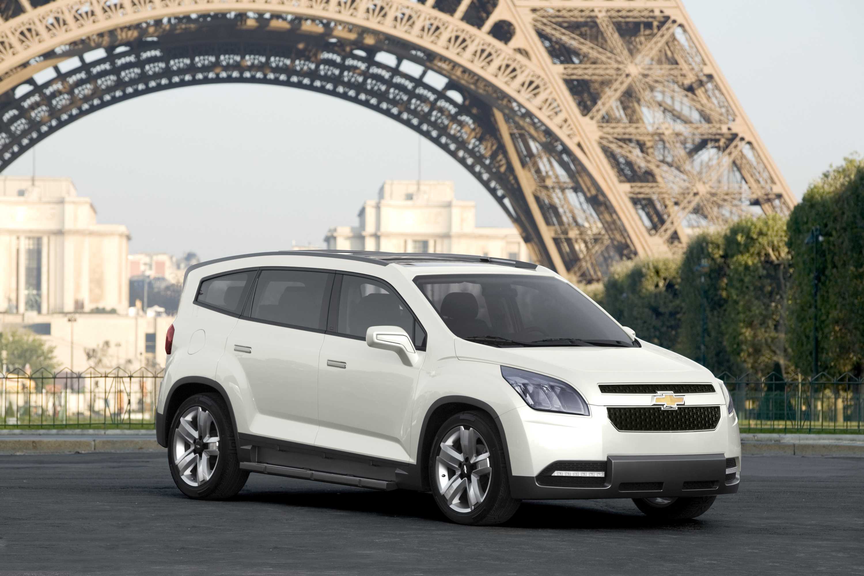 Брутальный псевдовседорожник за 600 тысяч рублей: стоит ли покупать chevrolet orlando?