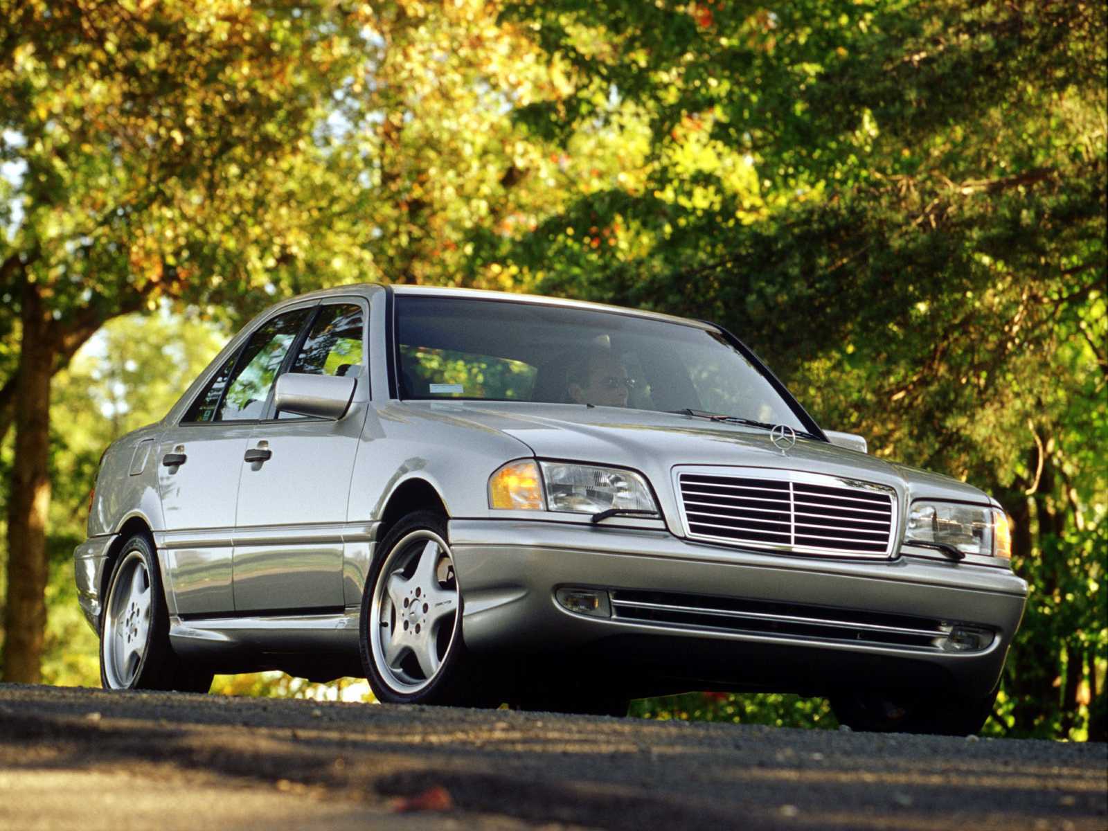 Технические характеристики mercedes-benz c-касс (w202) c 200 (202.020) (136 л.с.) автомат 1994, 1995, 1996, 1997, 1998, 1999, 2000 - технические характеристики автомобилей