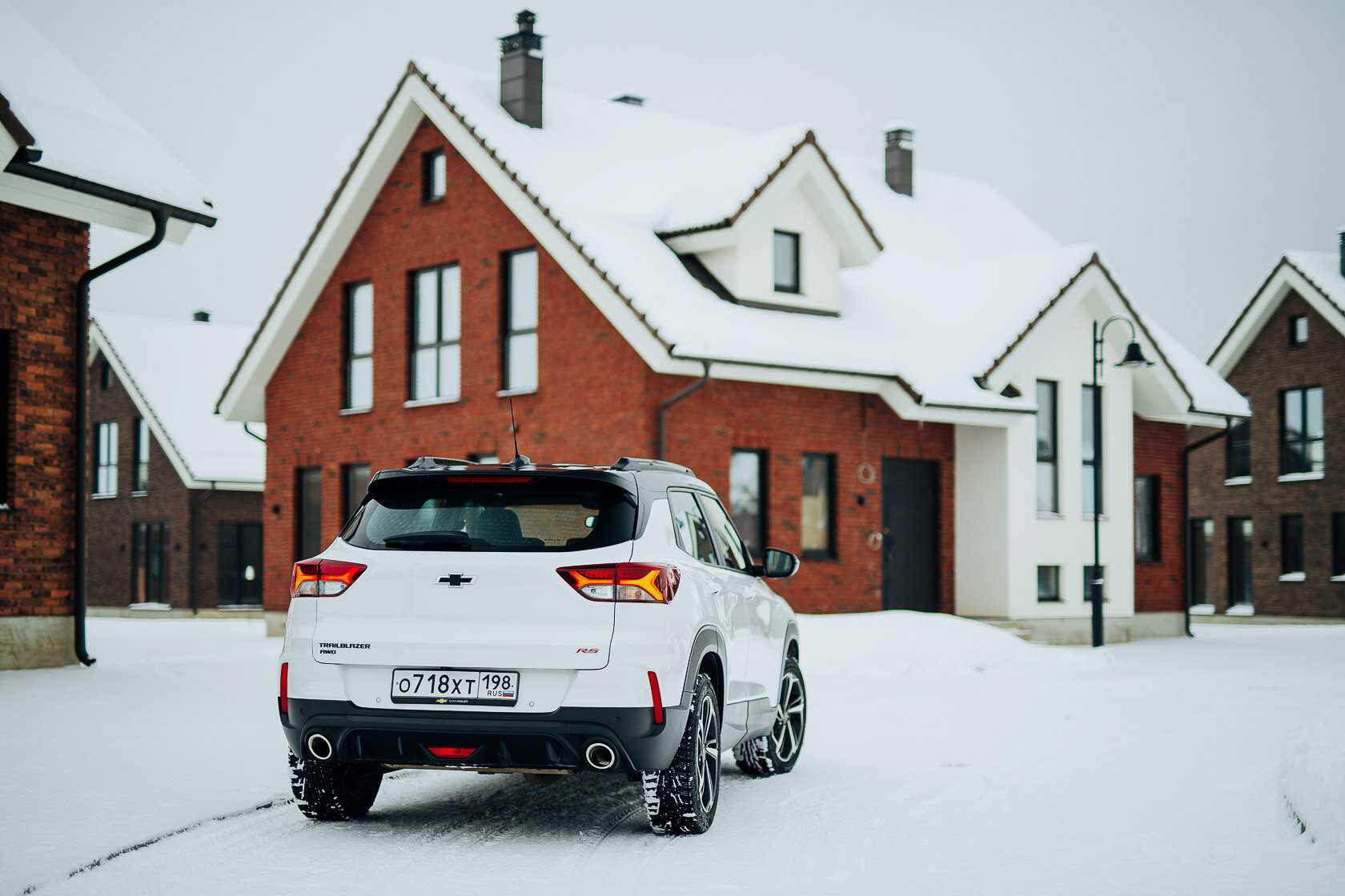 Chevrolet tracker: что ещё нужно для уверенной езды по городу?