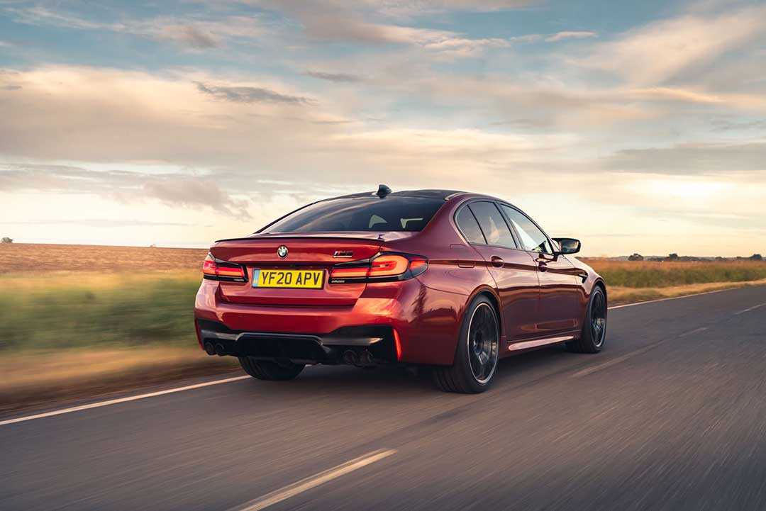 Тест-драйв bmw m5 cs 2022