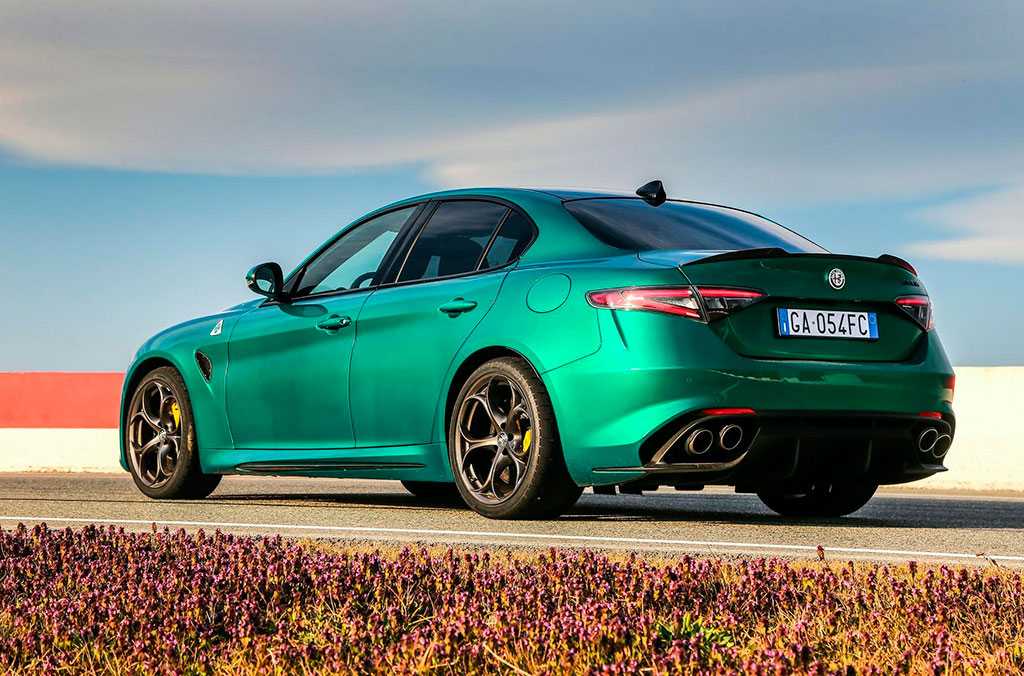 Alfa romeo giulia quadrifoglio (2023) review: facelift version driven