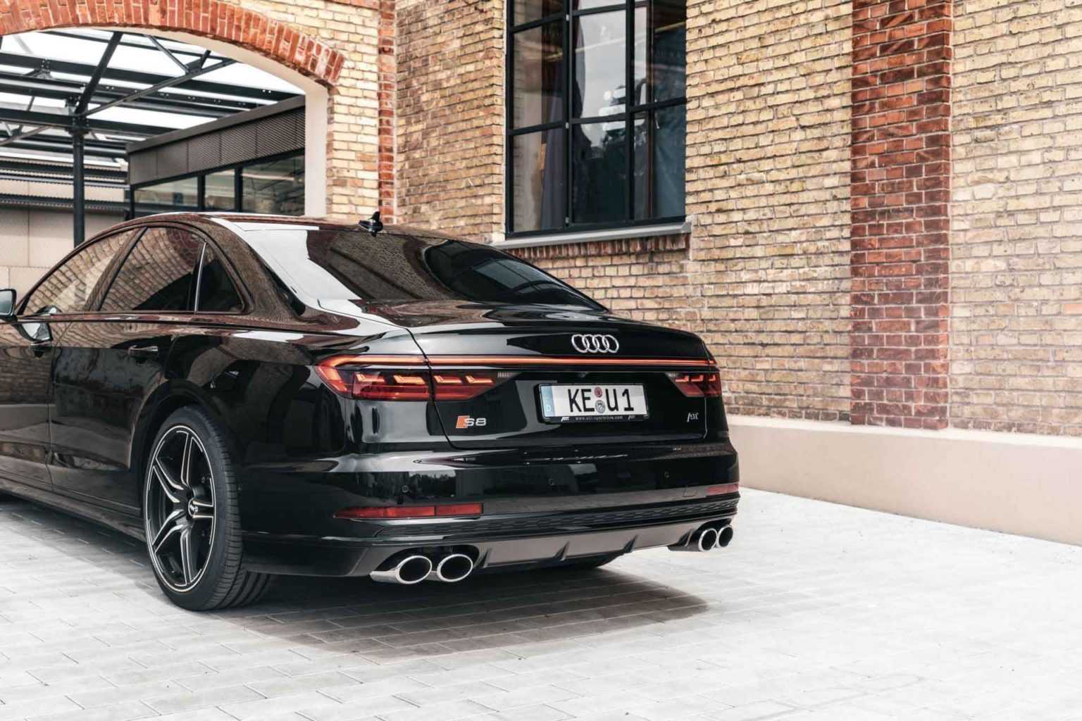 Audi s8