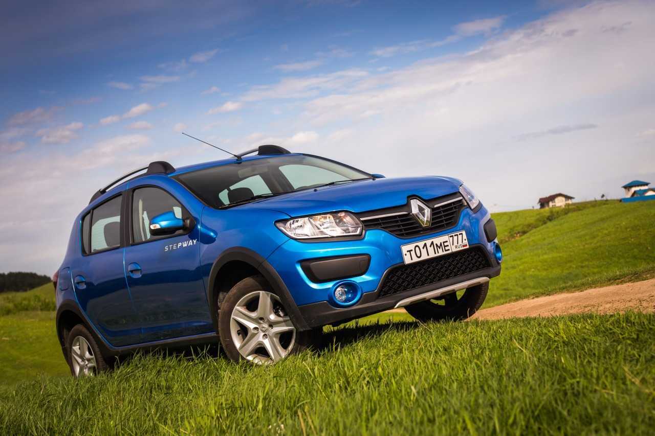 Сравнение renault sandero stepway и renault sandero