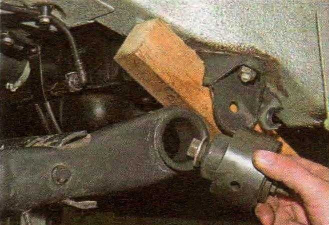 Замена сайлентблоков задней балки гранта своими руками: пошаговое руководство и советы