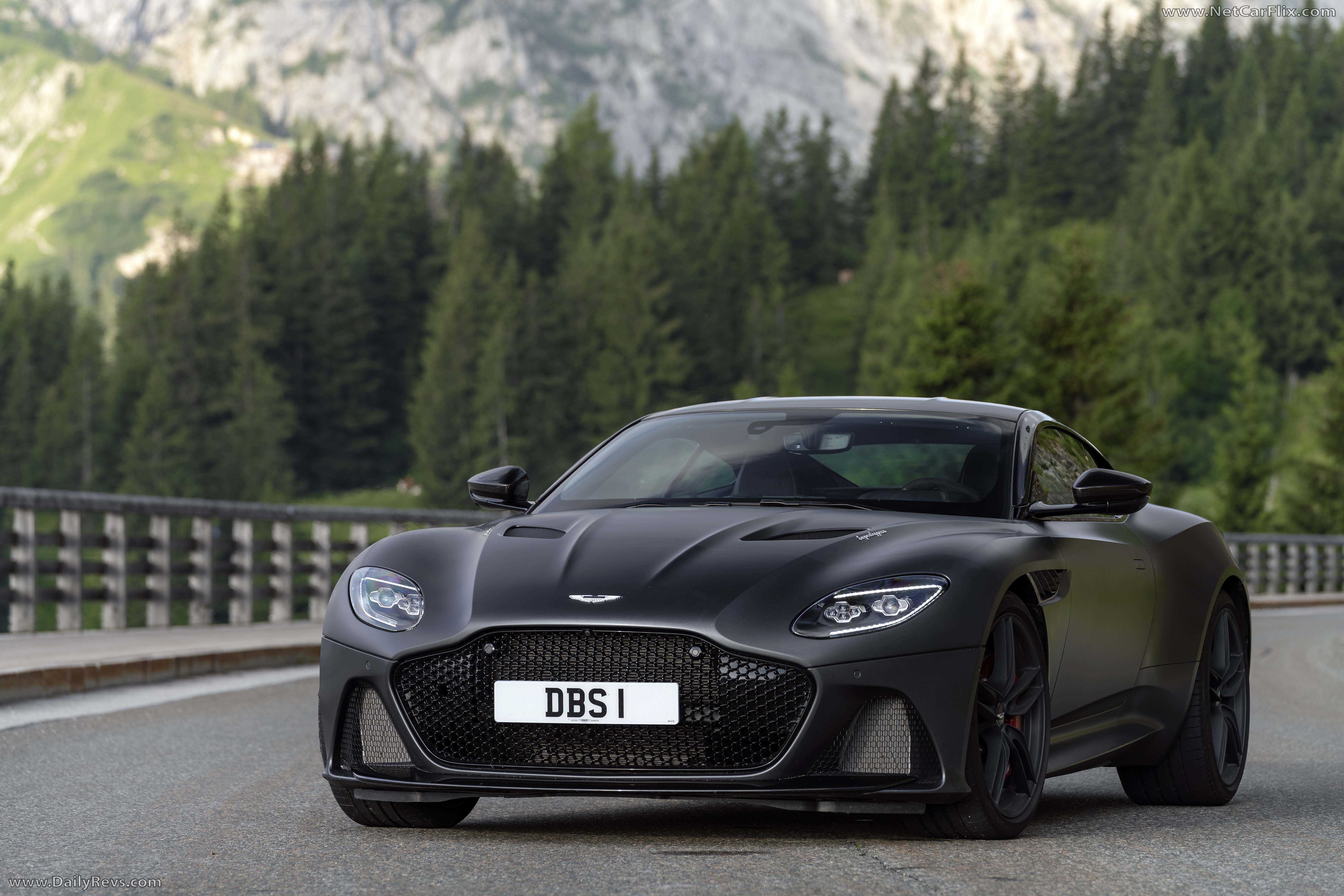 Aston martin dbs superleggera