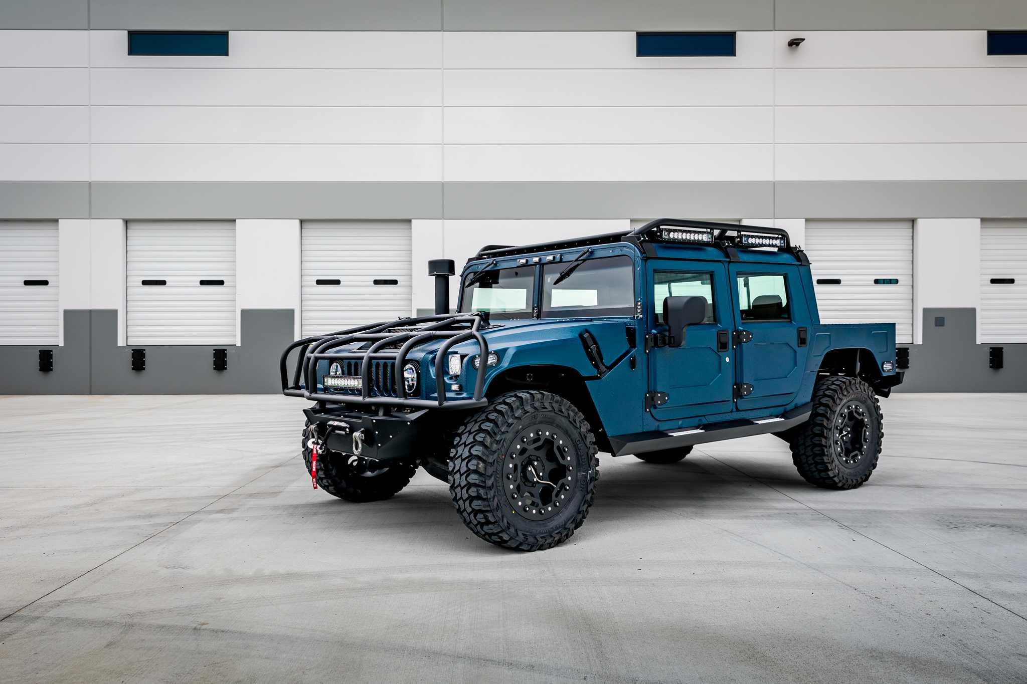 Приоритет функций : репортаж с американской презентации hummer h1 alpha : off-road drive