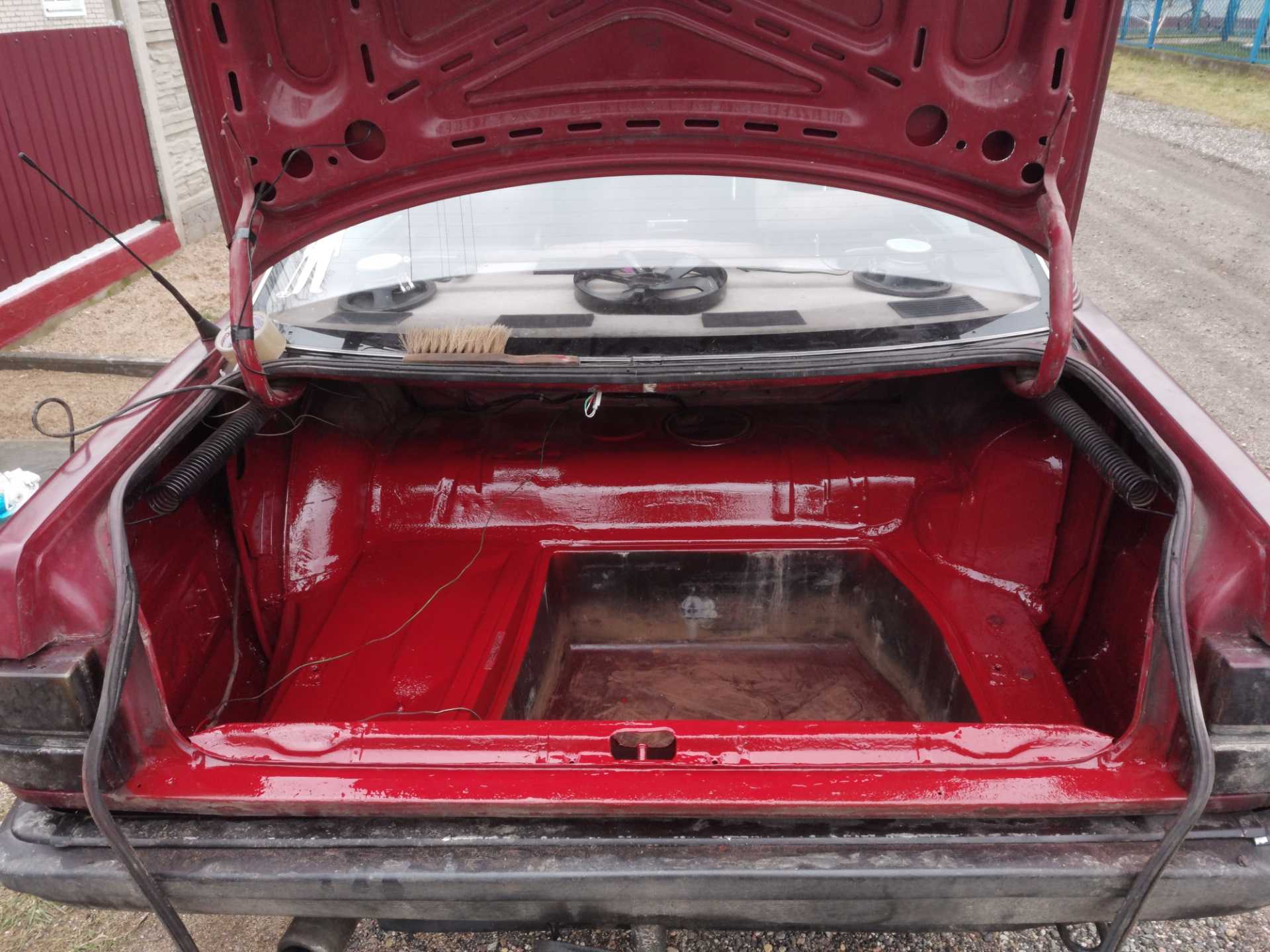 Объем багажника, л в audi 100